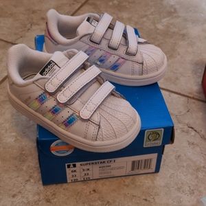 Adidas size 6 toddler velcro